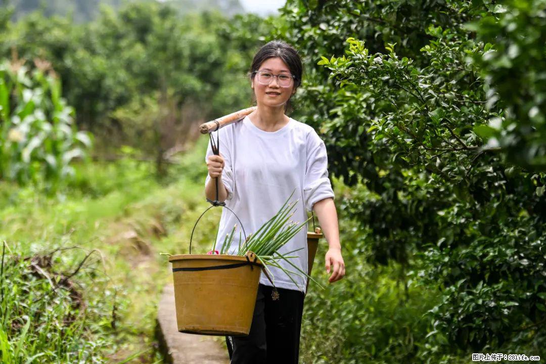 全网追的“扁担女孩”，找了一份暑假工，时薪12元 - 湖州生活资讯 - 湖州28生活网 huzhou.28life.com